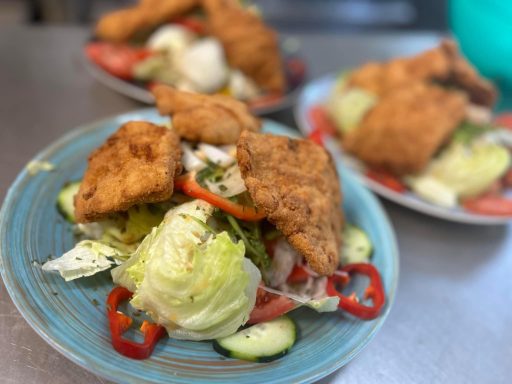 Backhendl Salat